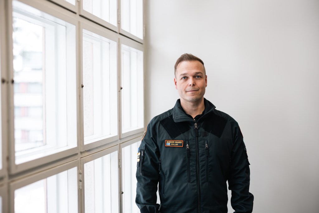 Upseerina: Kapteeniluutnantti, kurssinjohtaja Miika&nbsp;Collan